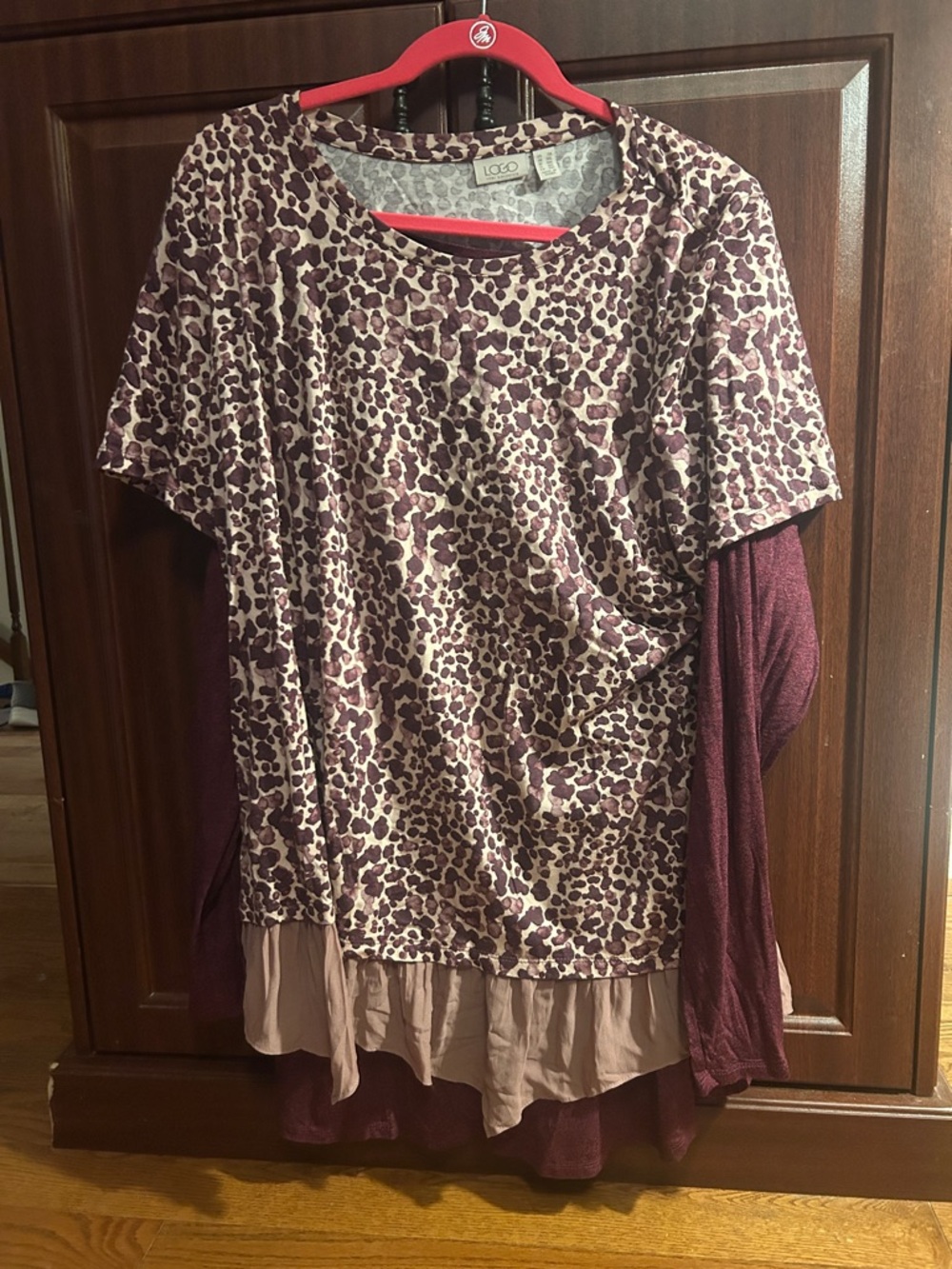 lola Wine and Cream Leopard-Print Short Sleeve Top with Layered Hem